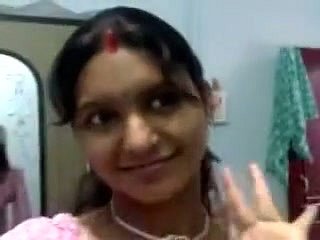 Dirty-minded nasty Indian married widely applicable flashes her beamy special in bra on cam