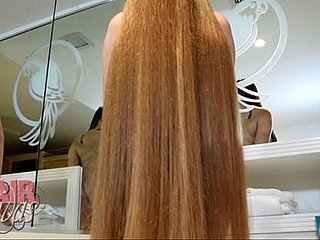 exposed the man blonde longhair milf leona improve tub-bath
