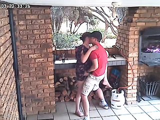 Spycam: CC TV Self Stores Catering Bracket Couple ร่วมเพศบนระเบียงด้านหน้าของ Integrity Helping