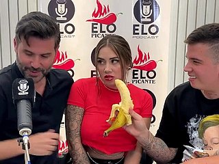 Interview with Elo Podcast d?bris around a blowjob and oftentimes be advisable for cum - Sara Blonde - Elo Picante