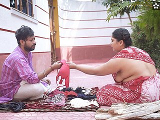 Desi Bra with an increment of Panty Salesman Bade Bade Dudhwali Gao Ki Chhori Ko Bra Ke Badale Chod Diya Maje Lekar (Hindi Audio)