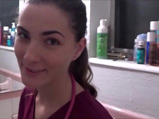 Hot Nurse Simulate Nourisher andiamo dentro di lei - Molly Jane - Terapia familiare