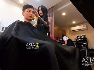 Modelmedia Asya-Barber Mağazası Kalın Sex-ai Qiu-MDWP-0004 En İyi Orijinal Asya Porno Dusting