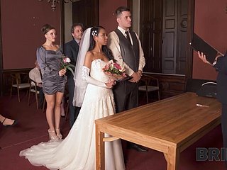 Killa Raketa ha organizzato del sesso bollente durante ague cerimonia di matrimonio